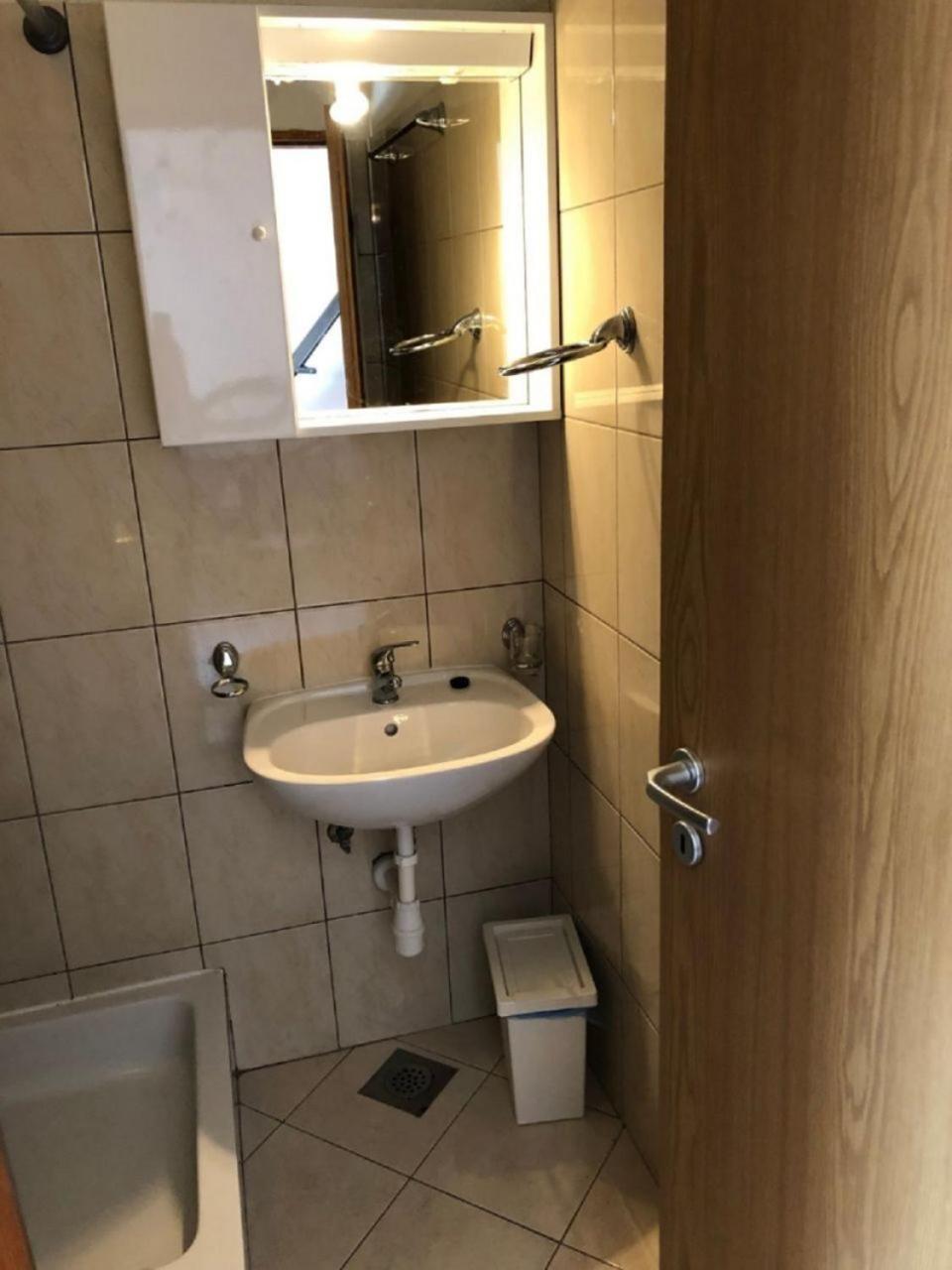 Apartments Domagoj - On The Beach Lukovo Šugarje Екстериор снимка