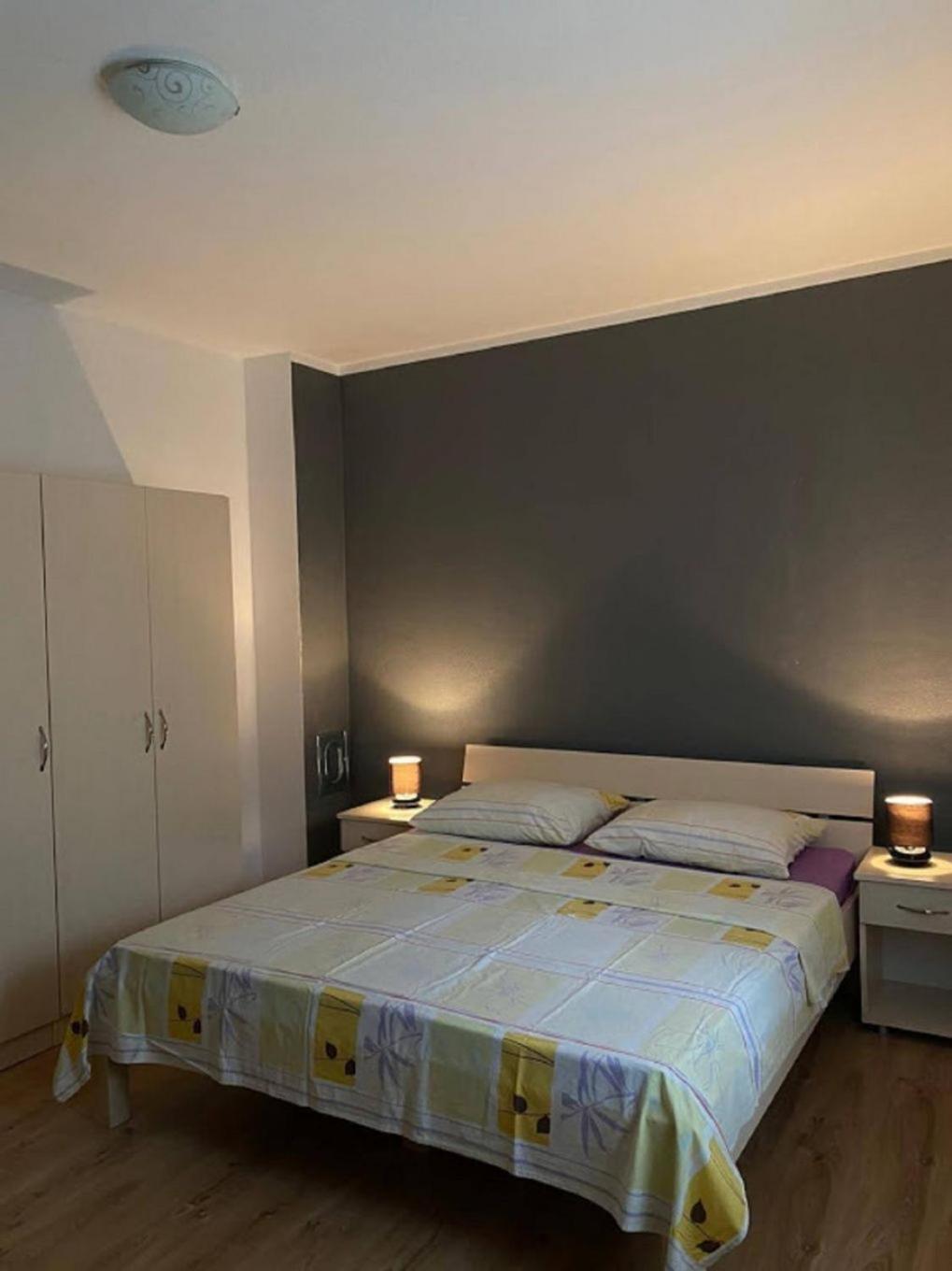 Apartments Domagoj - On The Beach Lukovo Šugarje Екстериор снимка