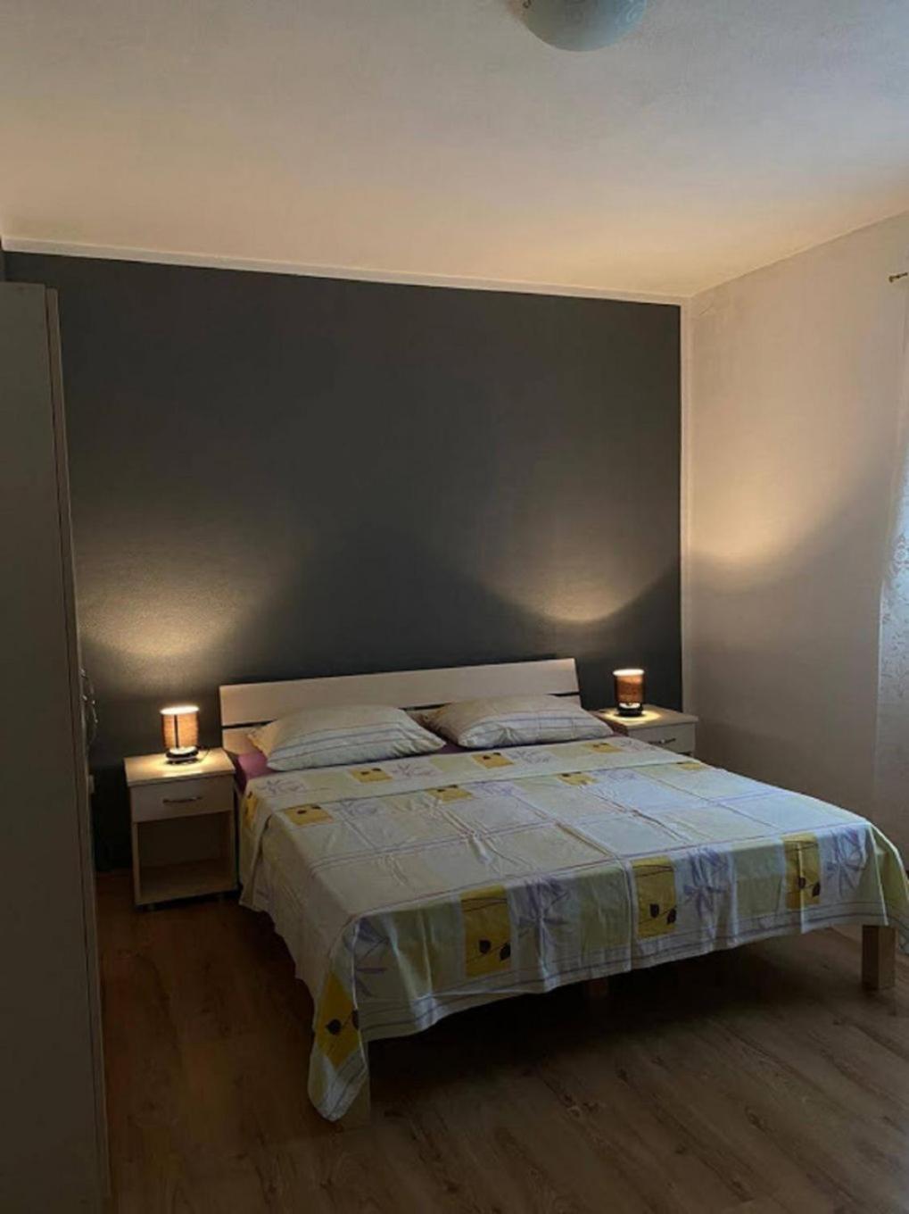 Apartments Domagoj - On The Beach Lukovo Šugarje Екстериор снимка