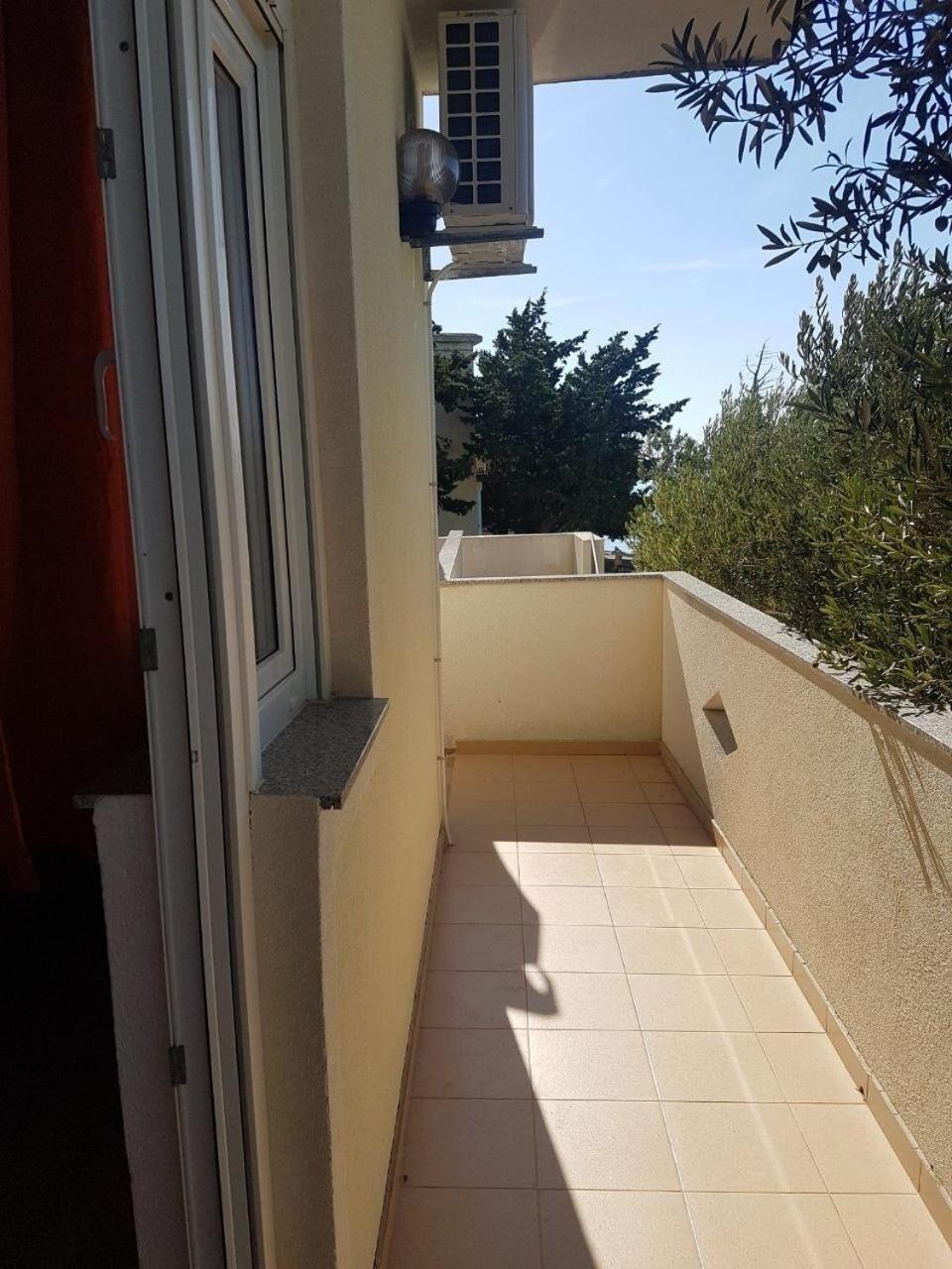 Apartments Domagoj - On The Beach Lukovo Šugarje Екстериор снимка